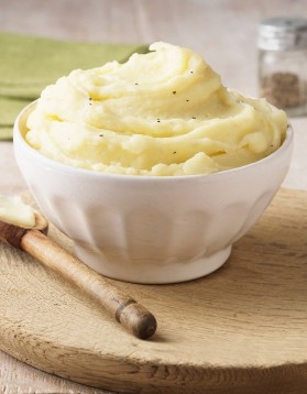image de la recette Purée de céleri rave et pommes de terre au lait