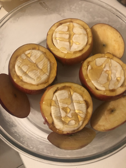 image de la recette Pommes au four chèvre et miel