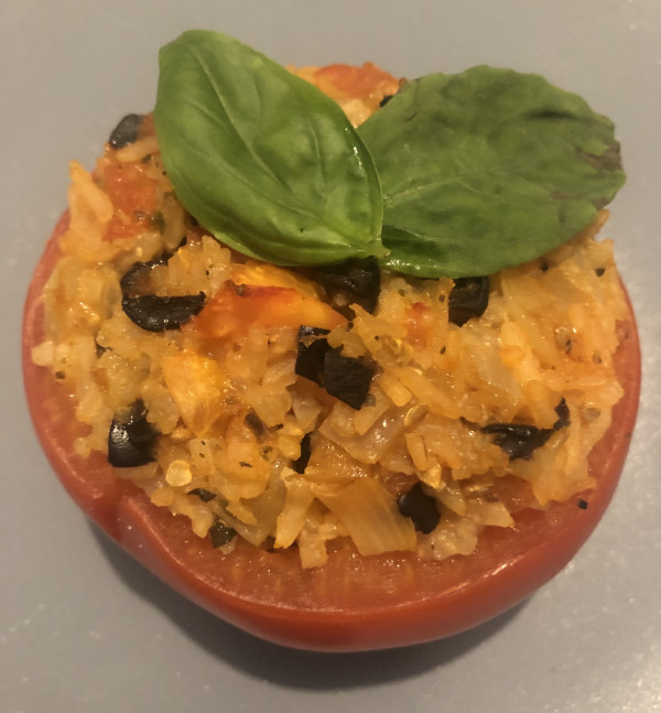 image de la recette Tomates farcies au riz et olives noires