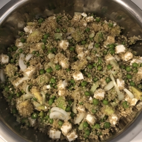 image de la recette Salade tiède de quinoa aux petits pois